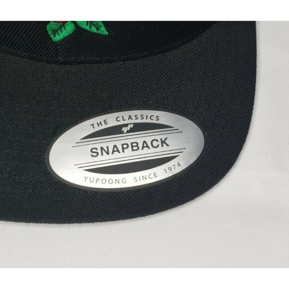 The Classics Yupoong Rose with Gold Crown Snapback Hat – Black Embroidered Acryl - Picture 7 of 9